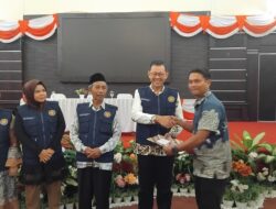 Penyerahan Sertifikat